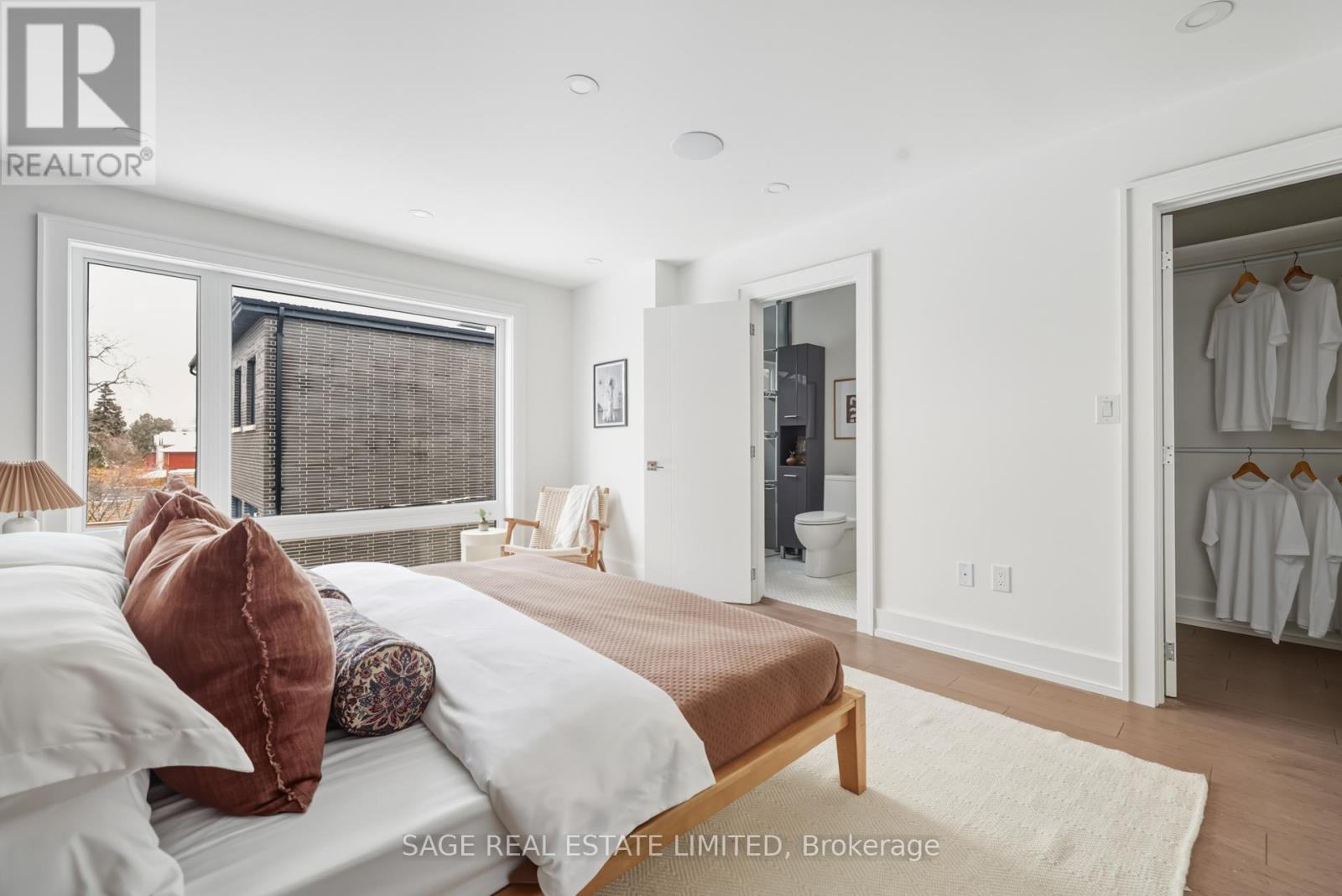 99a Memorial Park Avenue, Toronto, Ontario  M4J 2K1 - Photo 21 - E12678008