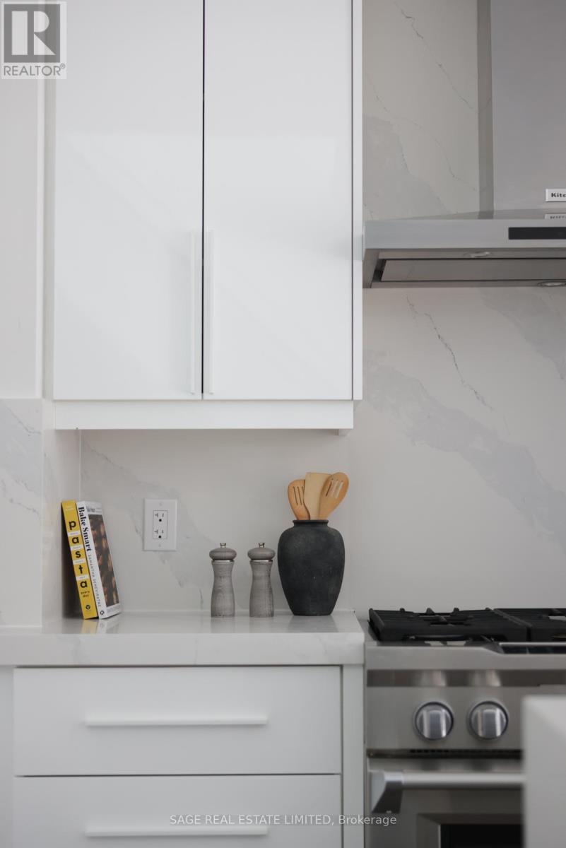 99a Memorial Park Avenue, Toronto, Ontario  M4J 2K1 - Photo 34 - E12678008