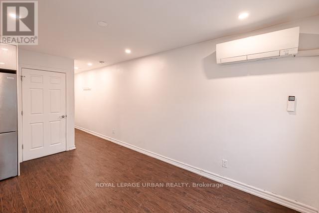 2 - 991 Queen Street E, Toronto, Ontario  M4M 1K2 - Photo 6 - E12678058