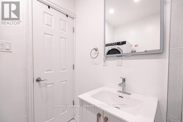 3 - 989 Queen Street E, Toronto, Ontario  M4M 1K2 - Photo 13 - E12678064