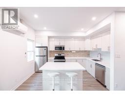 3 - 989 QUEEN STREET E, Toronto, Ontario