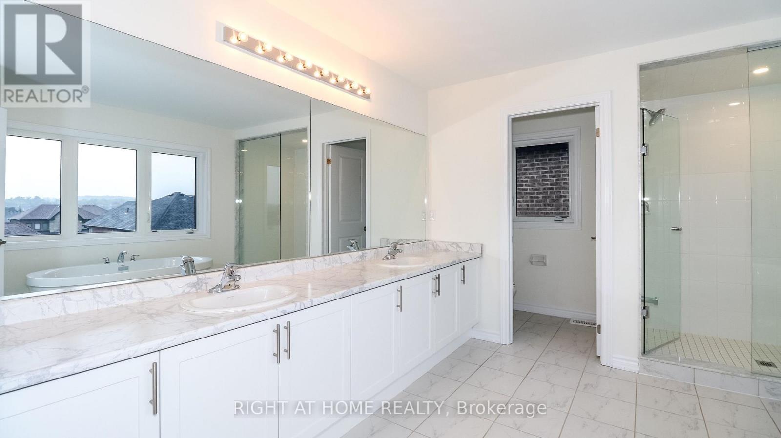 1691 Corsal Court, Innisfil, Ontario  L9S 0P8 - Photo 10 - N12678160