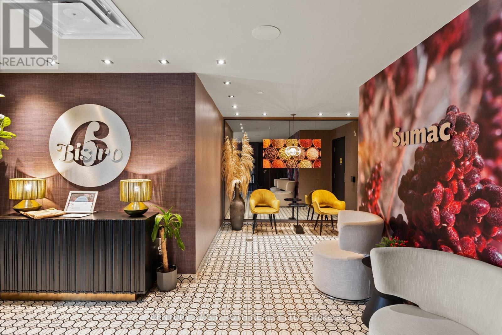 117 - 4 Spice Way, Barrie (Innis-Shore), Ontario  L9J 0M2 - Photo 2 - S12678154