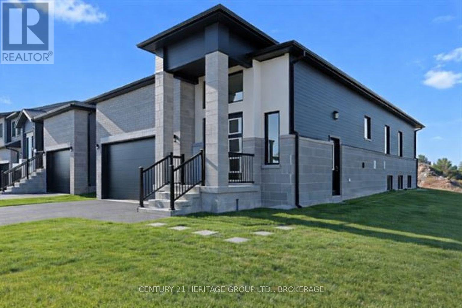 112 Creighton Drive, Loyalist, Ontario K0H 2H0 - Photo 2 - X12674538