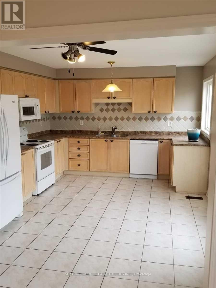 69 Botavia Downs Drive, Brampton, Ontario  L7A 3N8 - Photo 7 - W12677980