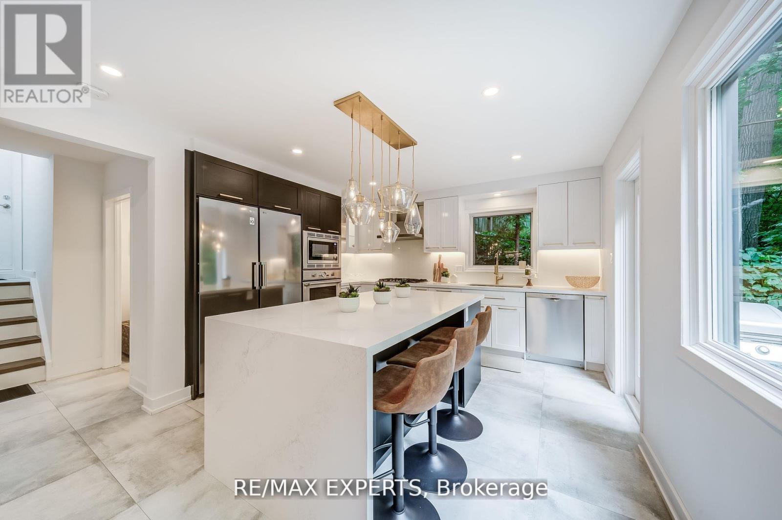 1135 Greenoaks Drive, Mississauga, Ontario  L5J 3A1 - Photo 17 - W12677994