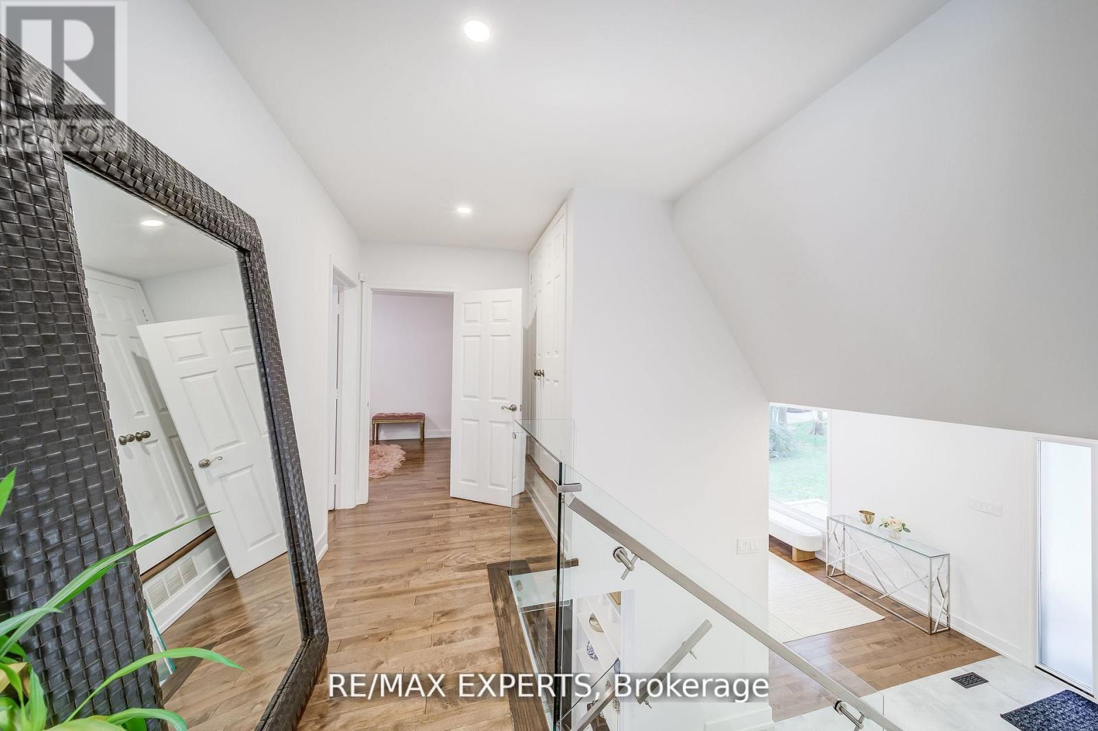 1135 Greenoaks Drive, Mississauga, Ontario  L5J 3A1 - Photo 26 - W12677994