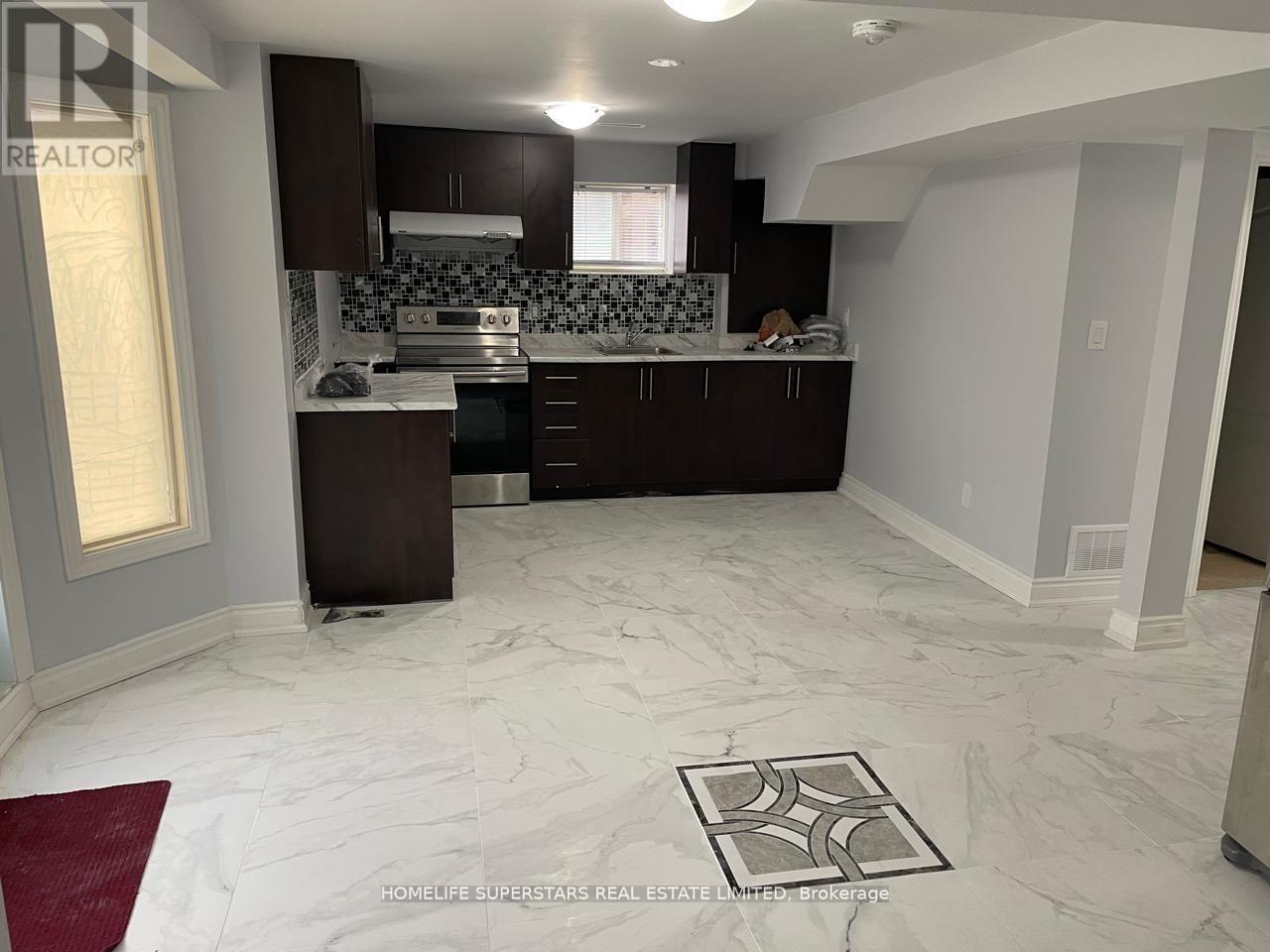 Walk Out Basement - 274 Oxbow Crescent, Mississauga, Ontario  L4Z 2S3 - Photo 7 - W12678006