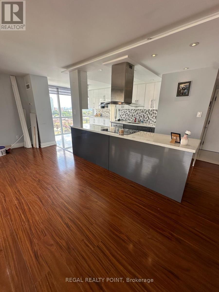 1111 - 350 Webb Drive, Mississauga, Ontario  L5B 3W4 - Photo 1 - W12678042