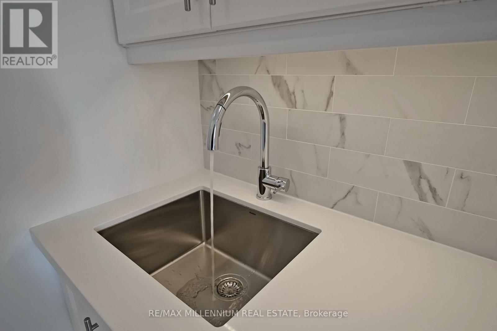 1706 - 30 Elm Drive W, Mississauga, Ontario  L5B 0N6 - Photo 12 - W12678120