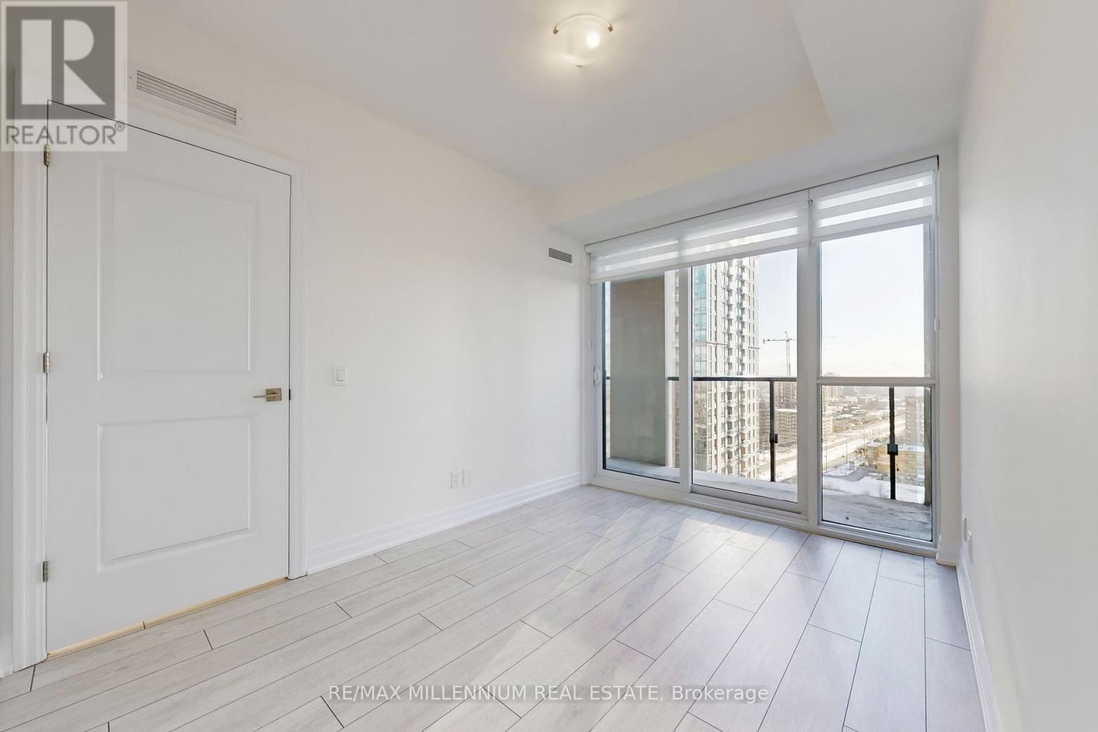 1706 - 30 Elm Drive W, Mississauga, Ontario  L5B 0N6 - Photo 16 - W12678120