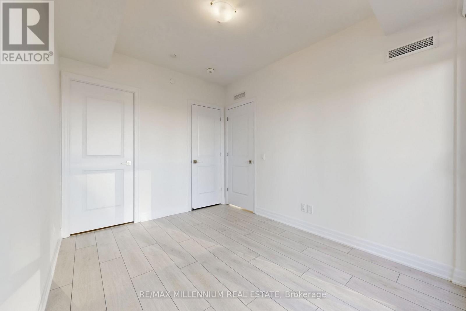 1706 - 30 Elm Drive W, Mississauga, Ontario  L5B 0N6 - Photo 17 - W12678120