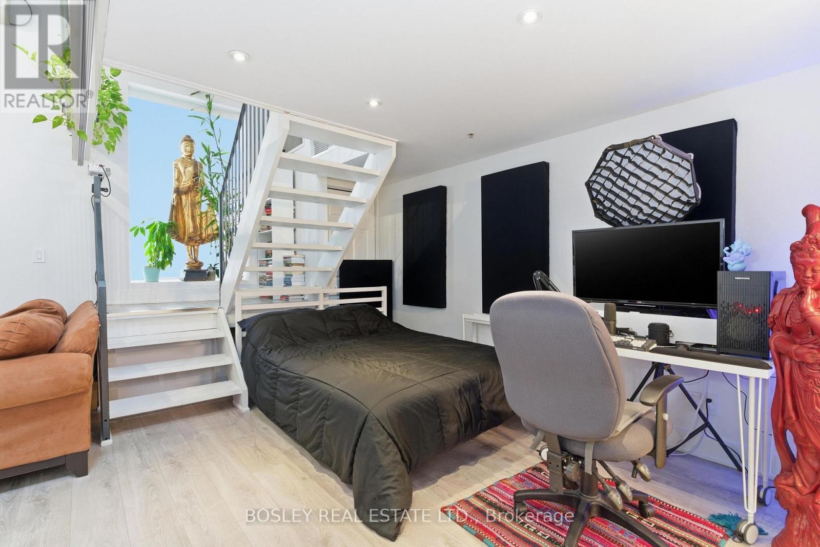 209 - 347 Sorauren Avenue, Toronto, Ontario  M6R 2G8 - Photo 12 - W12678146