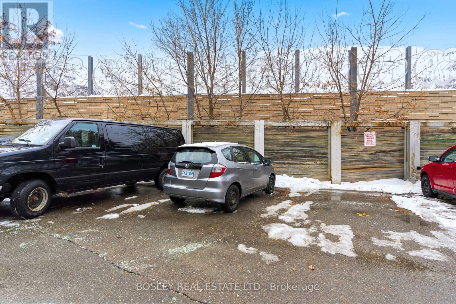 209 - 347 Sorauren Avenue, Toronto, Ontario  M6R 2G8 - Photo 24 - W12678146