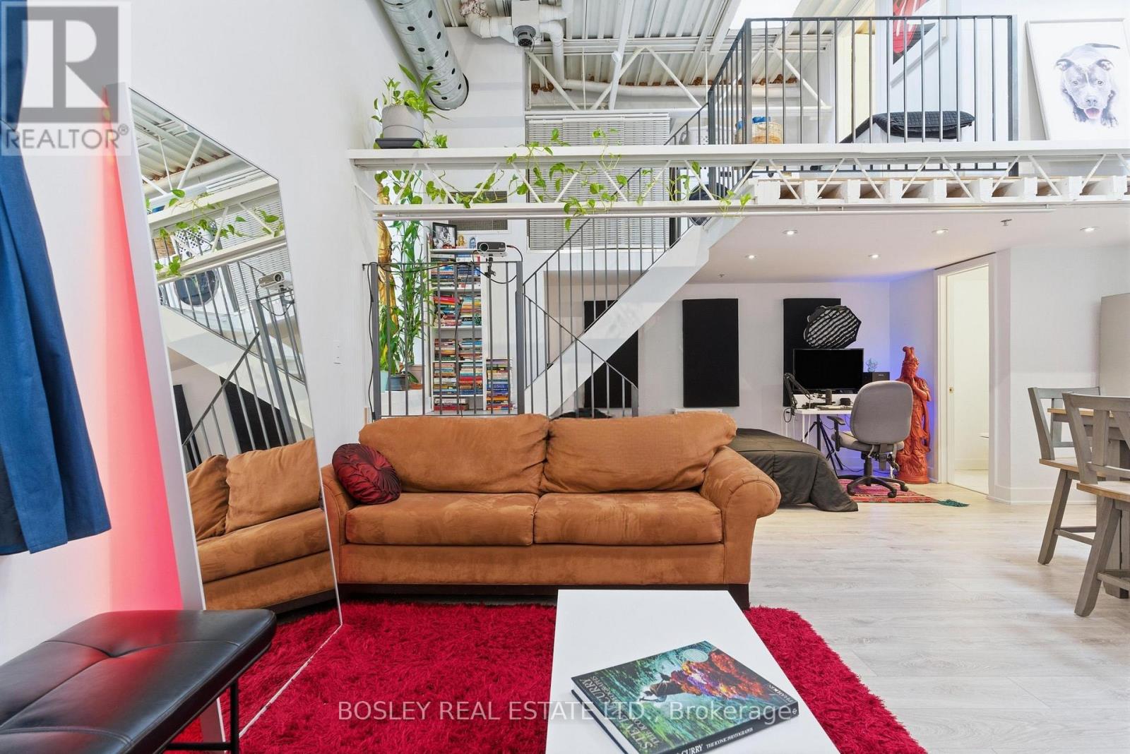 209 - 347 Sorauren Avenue, Toronto, Ontario  M6R 2G8 - Photo 9 - W12678146