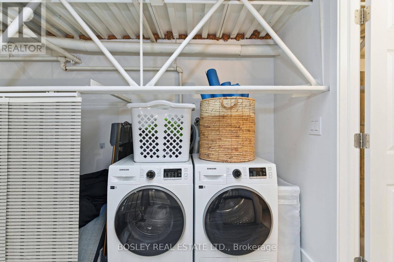 209 - 347 Sorauren Avenue, Toronto, Ontario M6R 2G8 - Photo 15 - W12678152