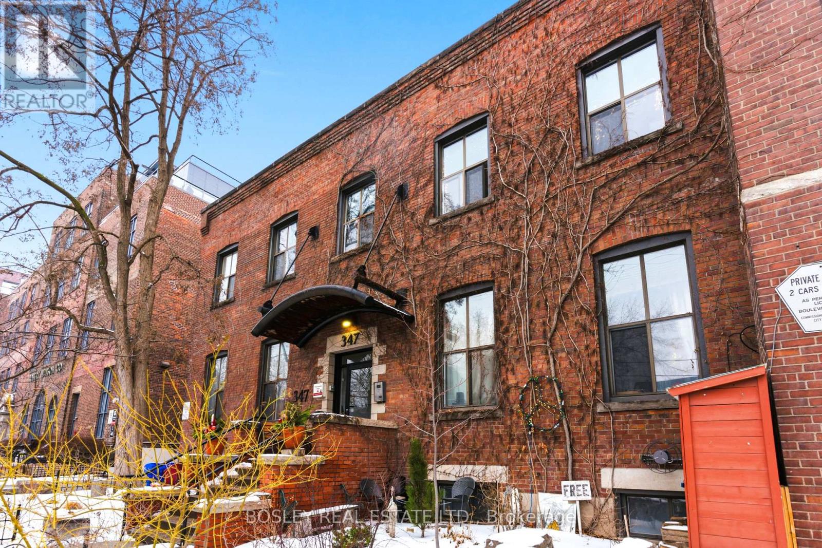 209 - 347 Sorauren Avenue, Toronto, Ontario M6R 2G8 - Photo 27 - W12678152