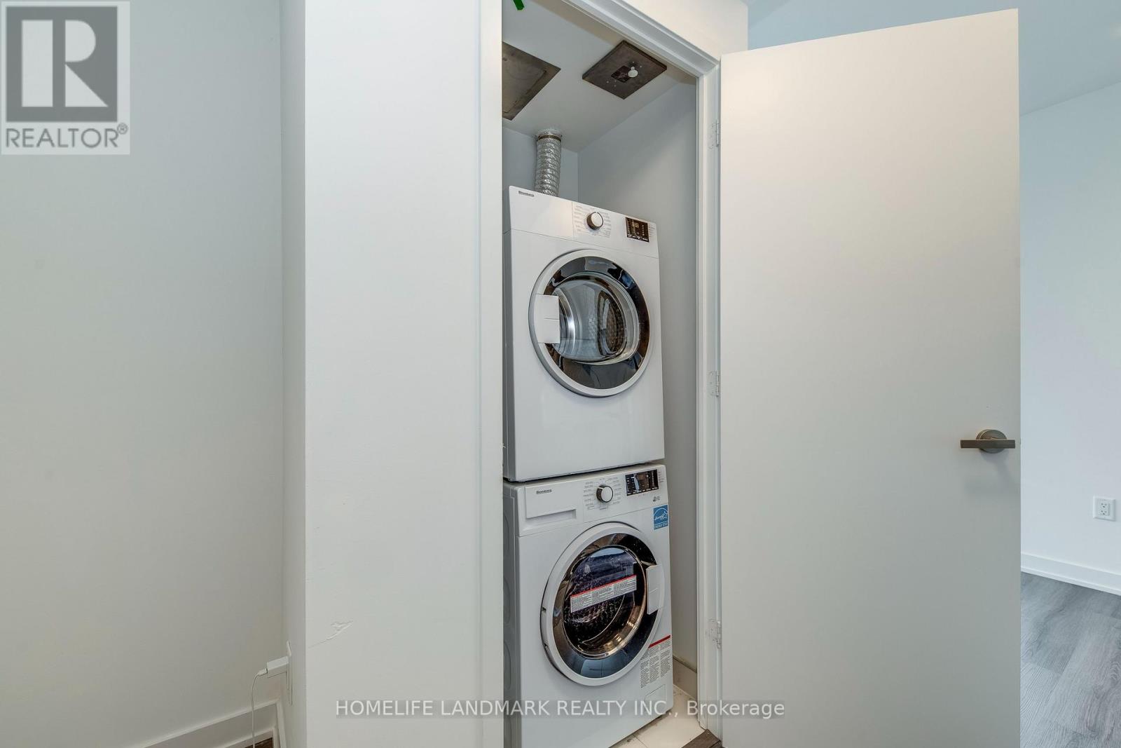 2304 - 3883 Quartz Road, Mississauga, Ontario  L5B 0M4 - Photo 27 - W12678162