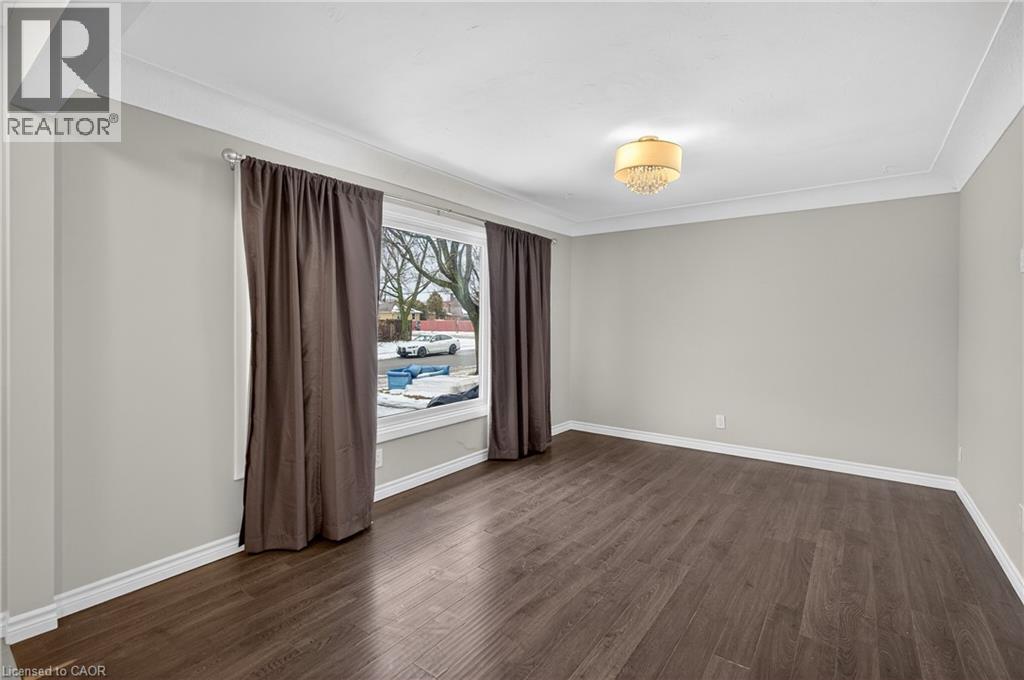 399 East 15th Street, Hamilton, Ontario  L9A 4G9 - Photo 10 - 40796265