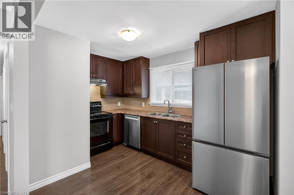 399 East 15th Street, Hamilton, Ontario  L9A 4G9 - Photo 12 - 40796265