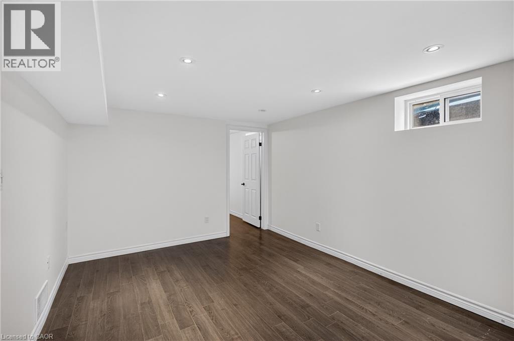 399 East 15th Street, Hamilton, Ontario  L9A 4G9 - Photo 26 - 40796265