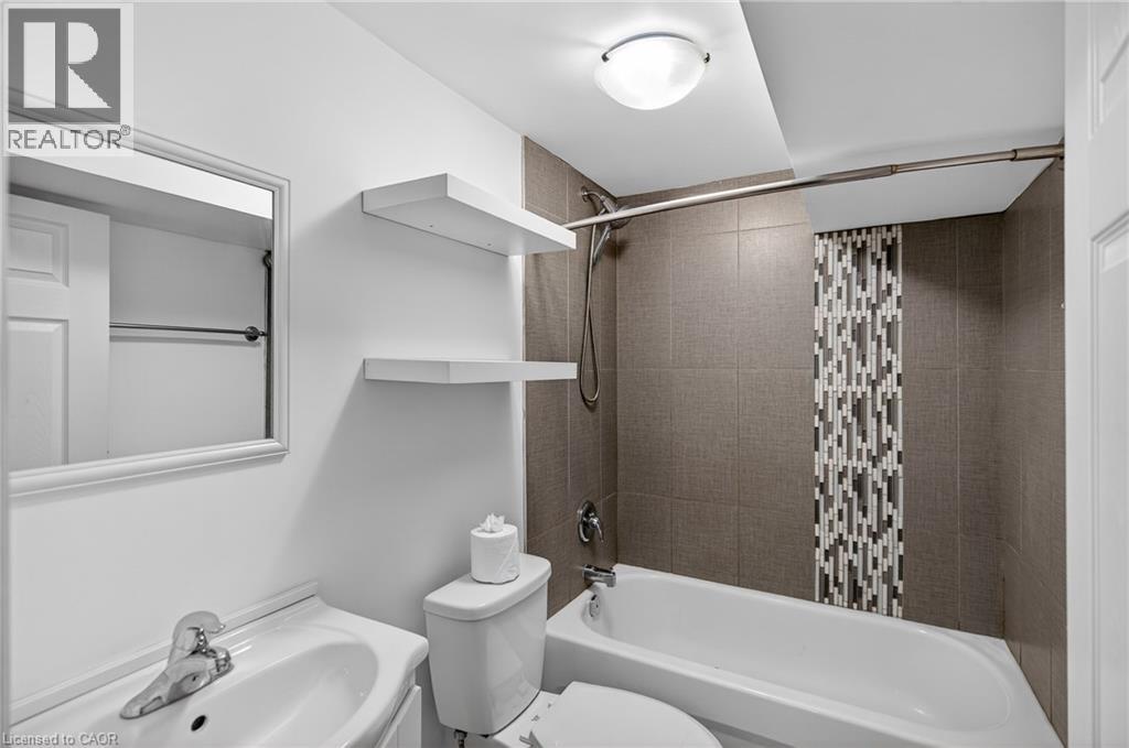 399 East 15th Street, Hamilton, Ontario  L9A 4G9 - Photo 36 - 40796265