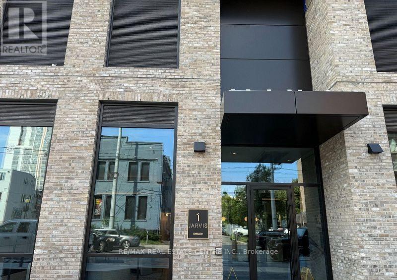 915 - 1 Jarvis Street, Hamilton, Ontario  L8R 0A8 - Photo 3 - X12674556