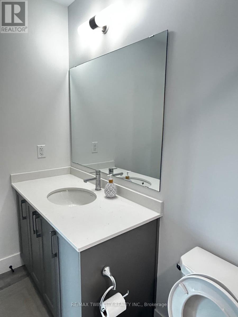 303 - 1000 Lackner Place, Kitchener, Ontario  N2A 0L3 - Photo 12 - X12678096