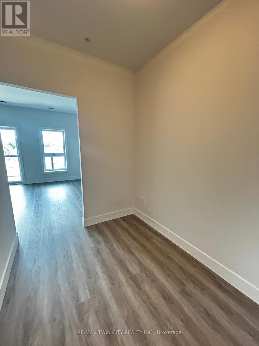 303 - 1000 Lackner Place, Kitchener, Ontario  N2A 0L3 - Photo 9 - X12678096