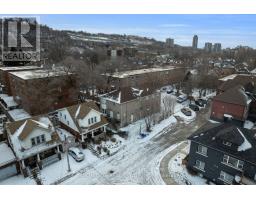 90 TISDALE STREET S, Hamilton, Ontario