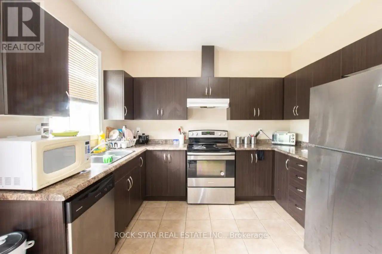 15 Townline Road E, St. Catharines, Ontario  L2T 1A1 - Photo 10 - X12678166