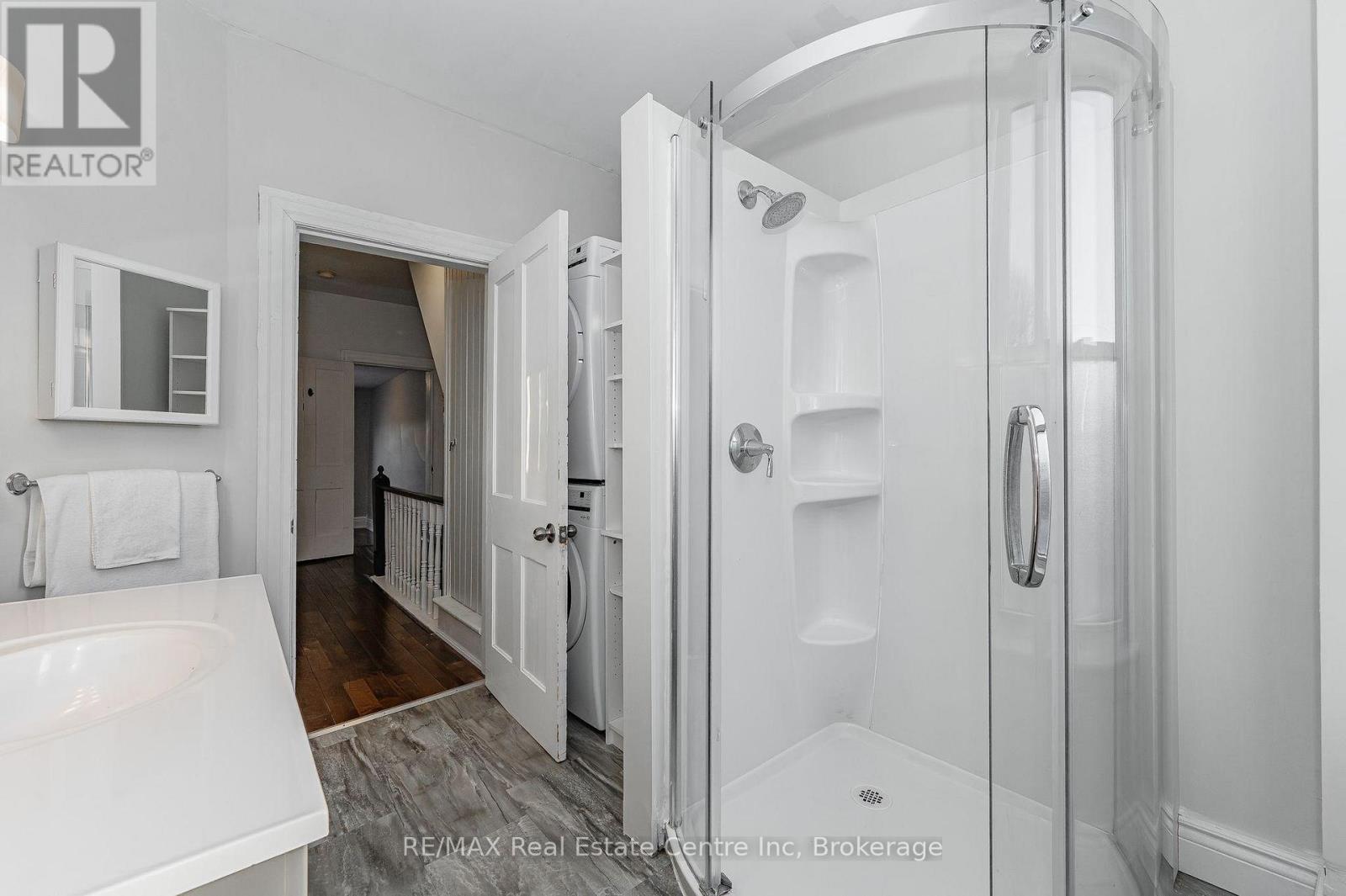 103 Surrey Street E, Guelph (Downtown), Ontario  N1H 3P7 - Photo 14 - X12405145