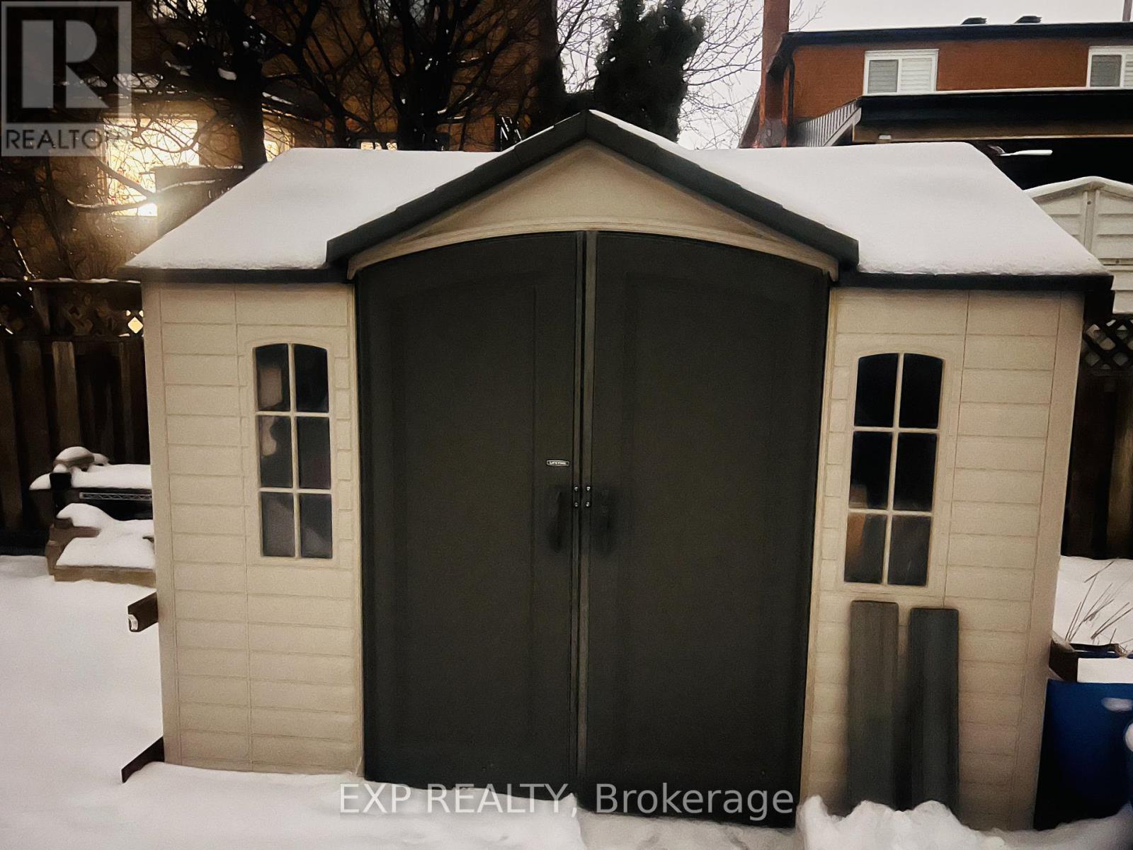 153 Fifefield Drive, Vaughan, Ontario  L6A 1L1 - Photo 2 - N12668672