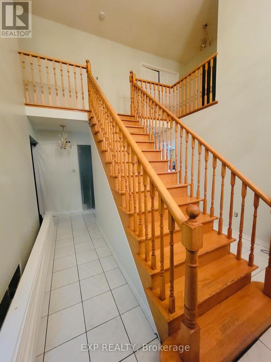 153 Fifefield Drive, Vaughan, Ontario  L6A 1L1 - Photo 6 - N12668672