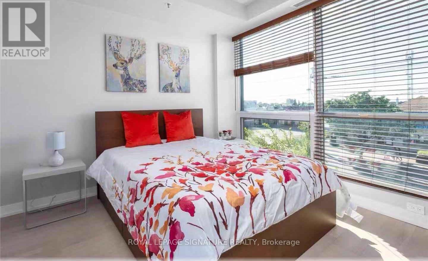 201 - 51 Lady Bank Road S, Toronto (Stonegate-Queensway), Ontario  M8Z 0C9 - Photo 10 - W12653292