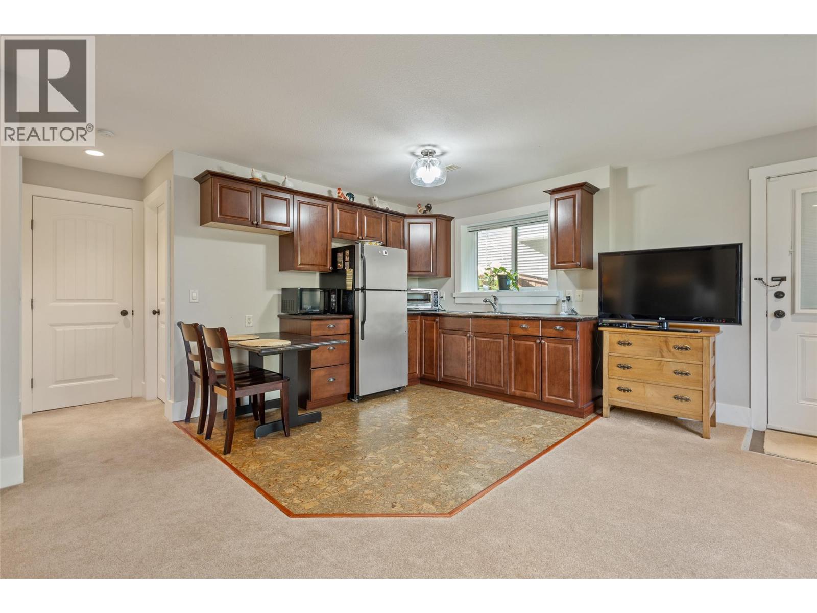 1012 Arbor View Drive, Kelowna, British Columbia  V1W 5A1 - Photo 49 - 10372251