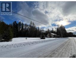 54 BURLANYETT ROAD, Hastings Highlands, Ontario