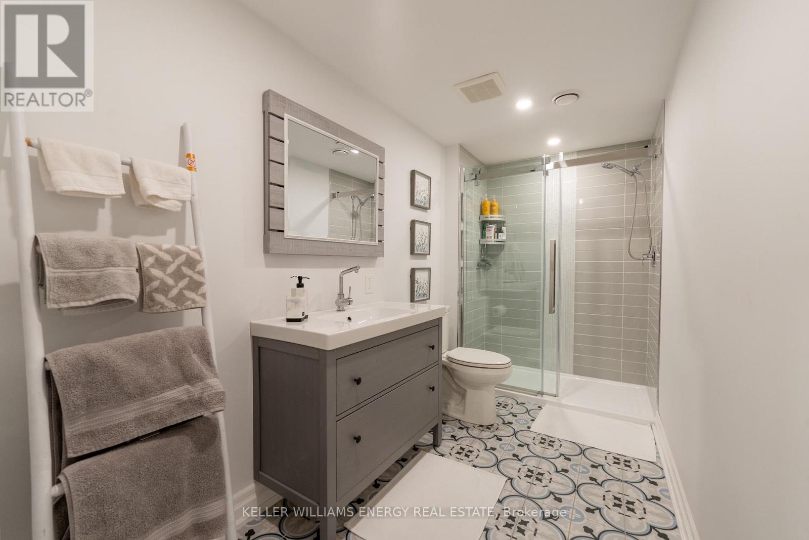 36 Angela Crescent, Niagara-On-The-Lake, Ontario  L0S 1J1 - Photo 42 - X12678266