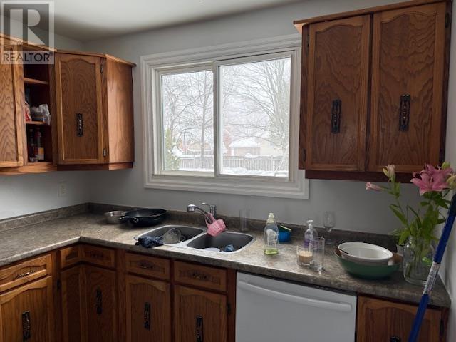 41 Princeton Dr, Sault Ste. Marie, Ontario  P6B 5T4 - Photo 6 - SM260063