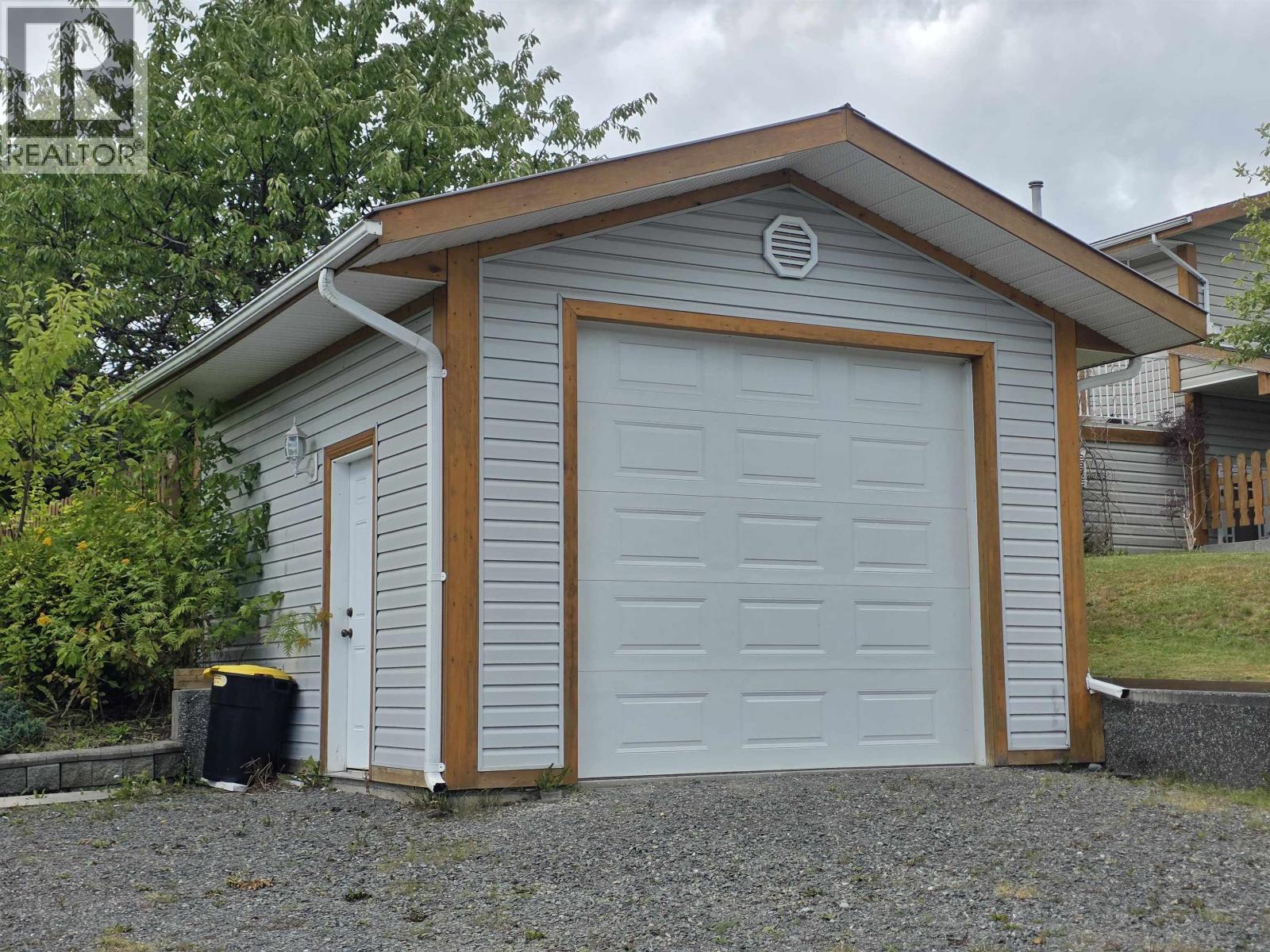 5301 Mountain Vista Drive, Terrace, British Columbia  V8G 4X4 - Photo 32 - R3077406