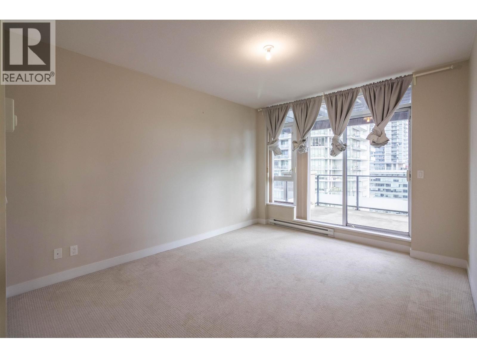 2302 2077 Rosser Avenue, Burnaby, British Columbia  V5C 0G6 - Photo 12 - R3066661