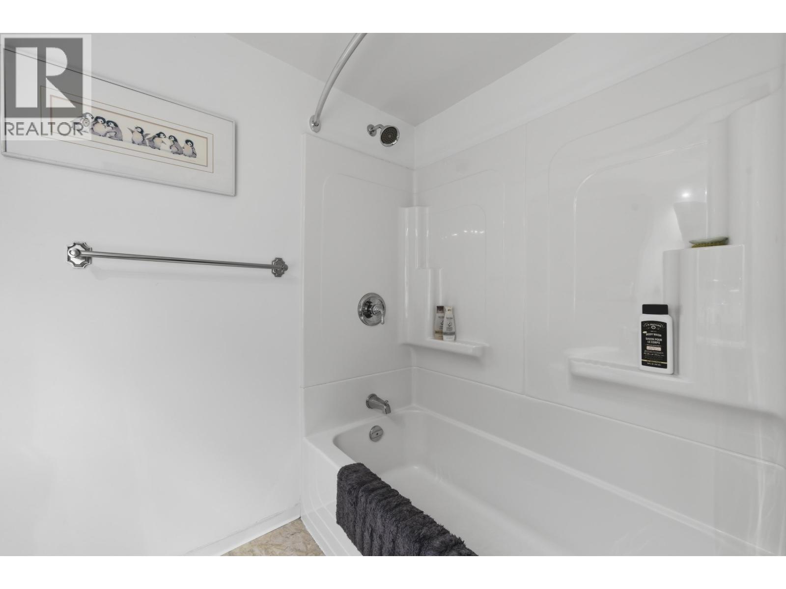 212 2620 Fromme Road, North Vancouver, British Columbia  V7J 2R3 - Photo 17 - R3075661