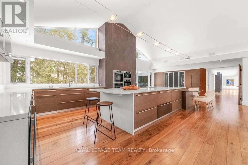 55 Willingdon Road, Ottawa, Ontario  K1M 2J6 - Photo 5 - X12678298