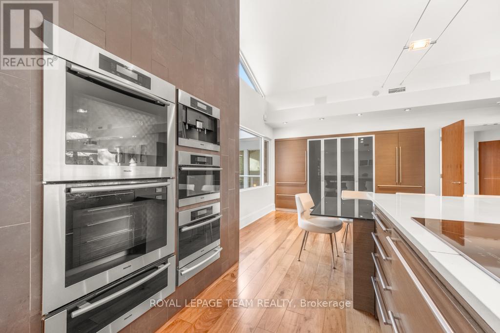 55 Willingdon Road, Ottawa, Ontario  K1M 2J6 - Photo 6 - X12678298