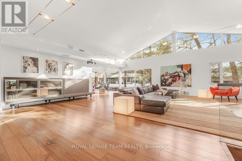 55 Willingdon Road, Ottawa, Ontario  K1M 2J6 - Photo 9 - X12678298