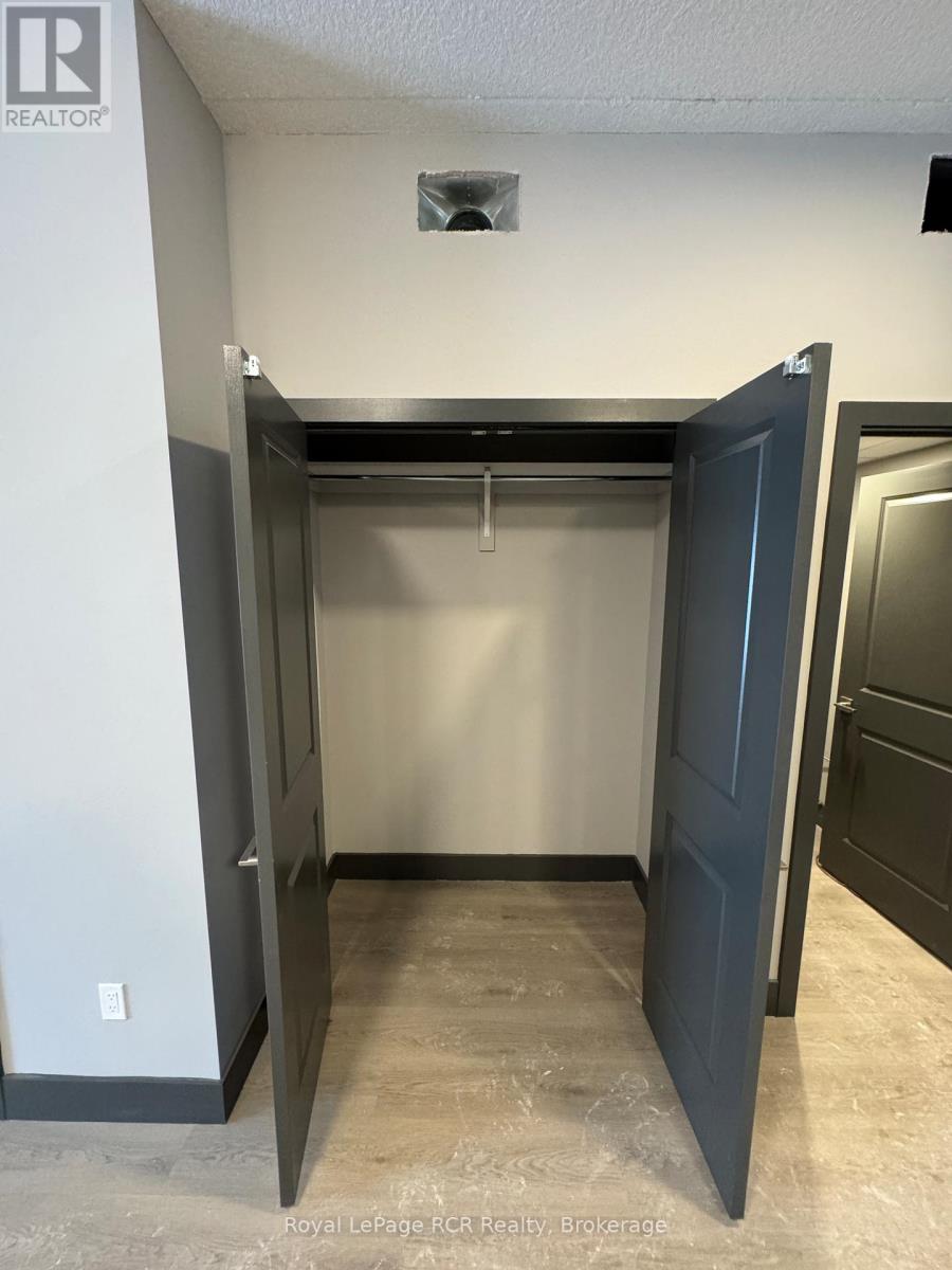 773 Princess Street, Wellington North (Mount Forest), Ontario  N0G 2L3 - Photo 24 - X12602596