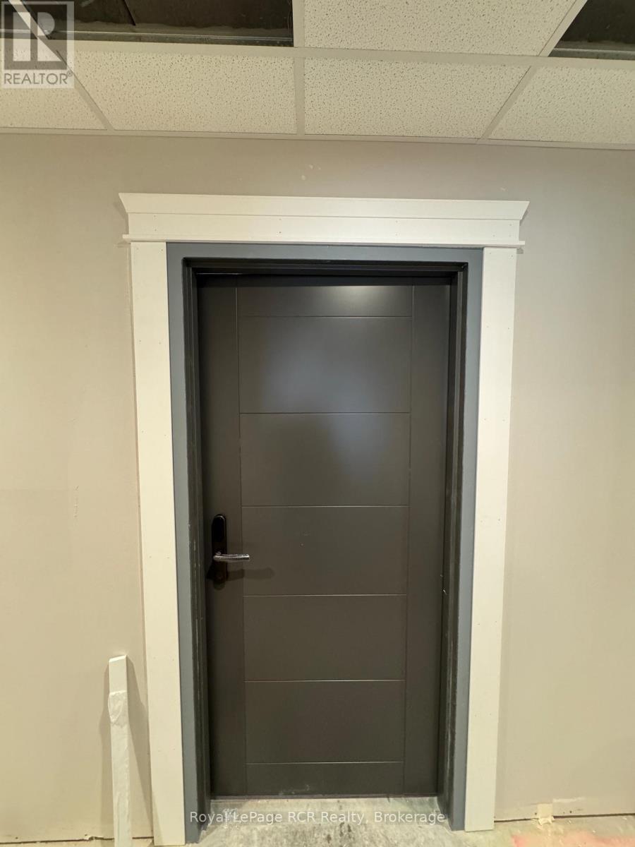 773 Princess Street, Wellington North (Mount Forest), Ontario  N0G 2L3 - Photo 21 - X12602596