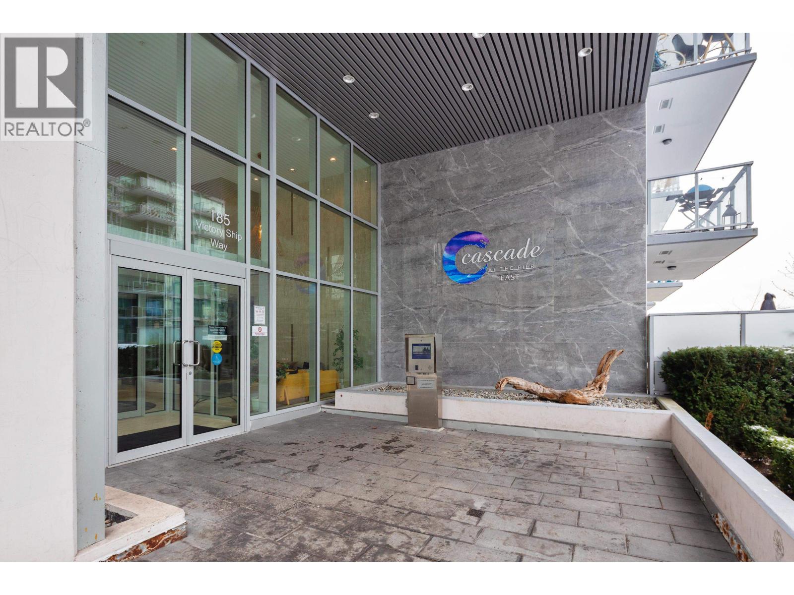 305 185 Victory Ship Way, North Vancouver, British Columbia  V7L 0G2 - Photo 22 - R3077551