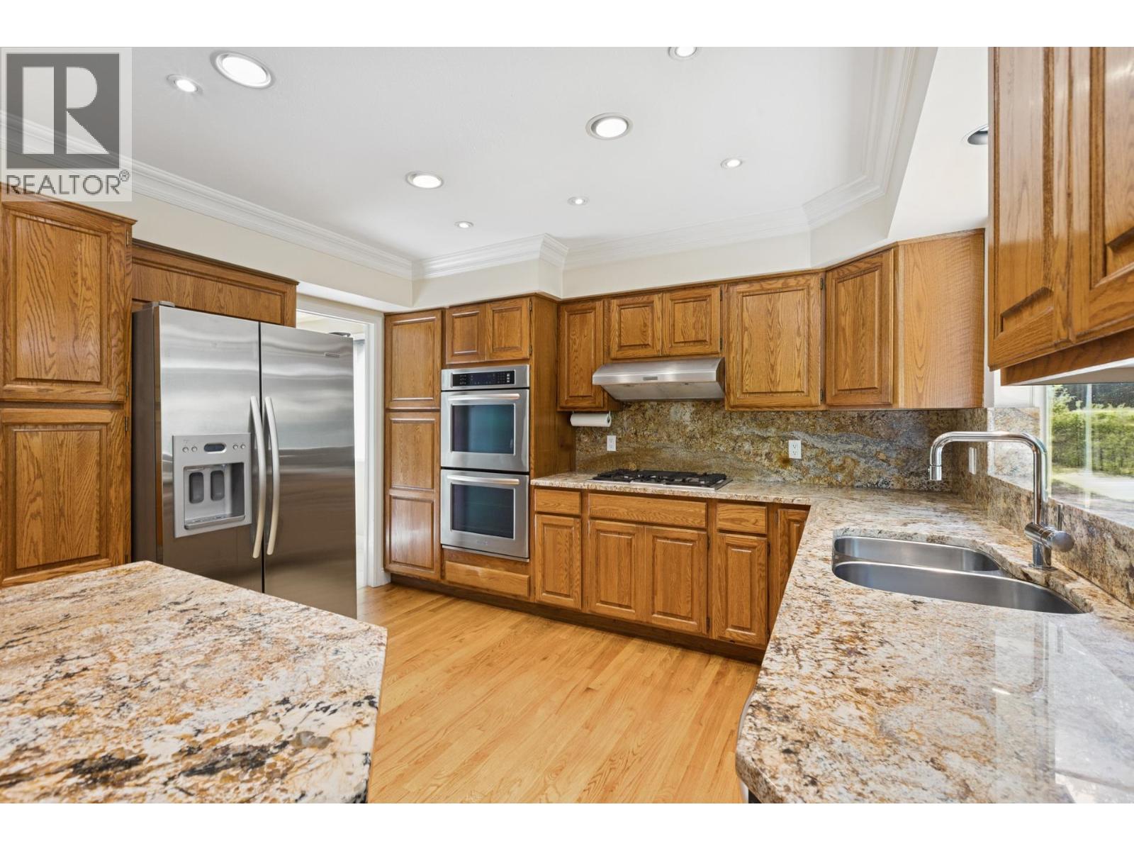 5685 Nancy Greene Way, North Vancouver, British Columbia  V7R 4W2 - Photo 12 - R3077552