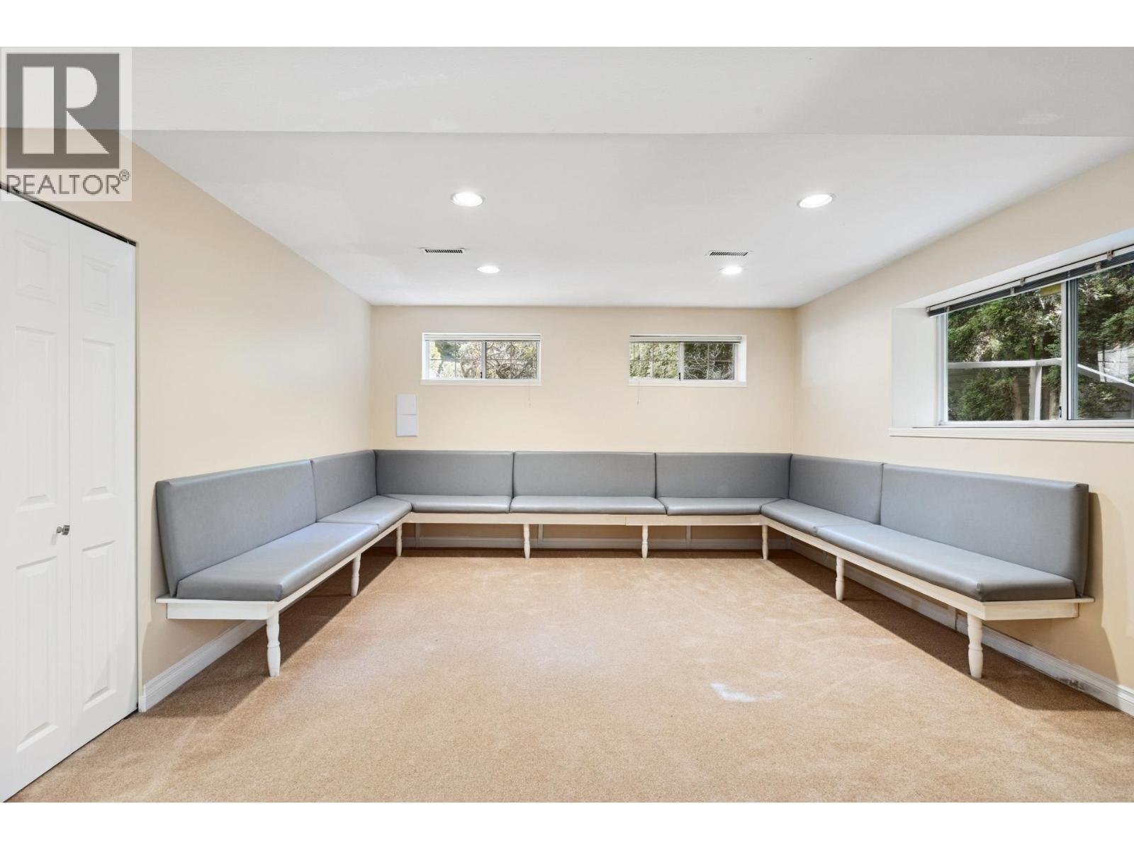 5685 Nancy Greene Way, North Vancouver, British Columbia  V7R 4W2 - Photo 35 - R3077552